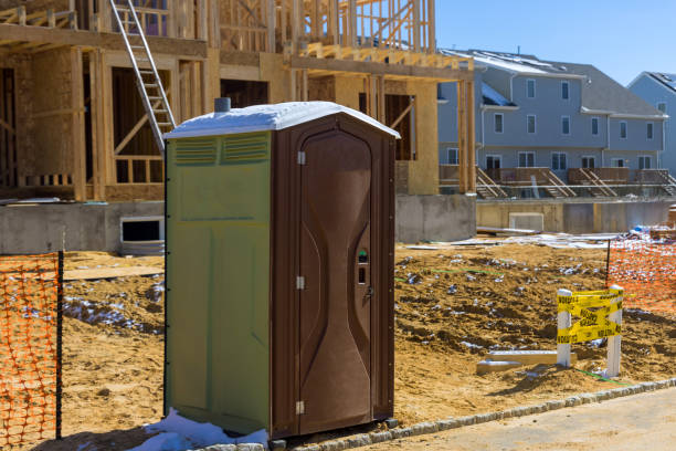 Portable Toilet Options We Offer in Eaton, IN